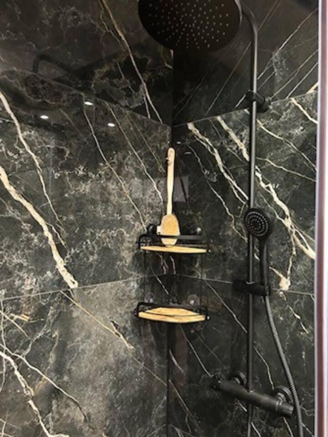 נרבון Appartement Jacuzzi מראה חיצוני תמונה
