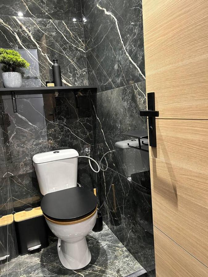 נרבון Appartement Jacuzzi מראה חיצוני תמונה