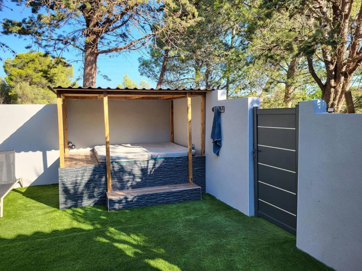 נרבון Appartement Jacuzzi מראה חיצוני תמונה